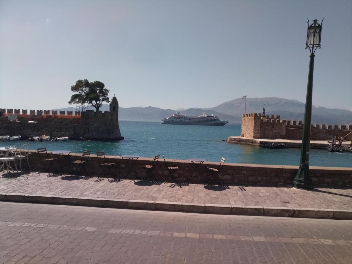 Nafpaktos Studio In Port Ιι Eksteriør billede
