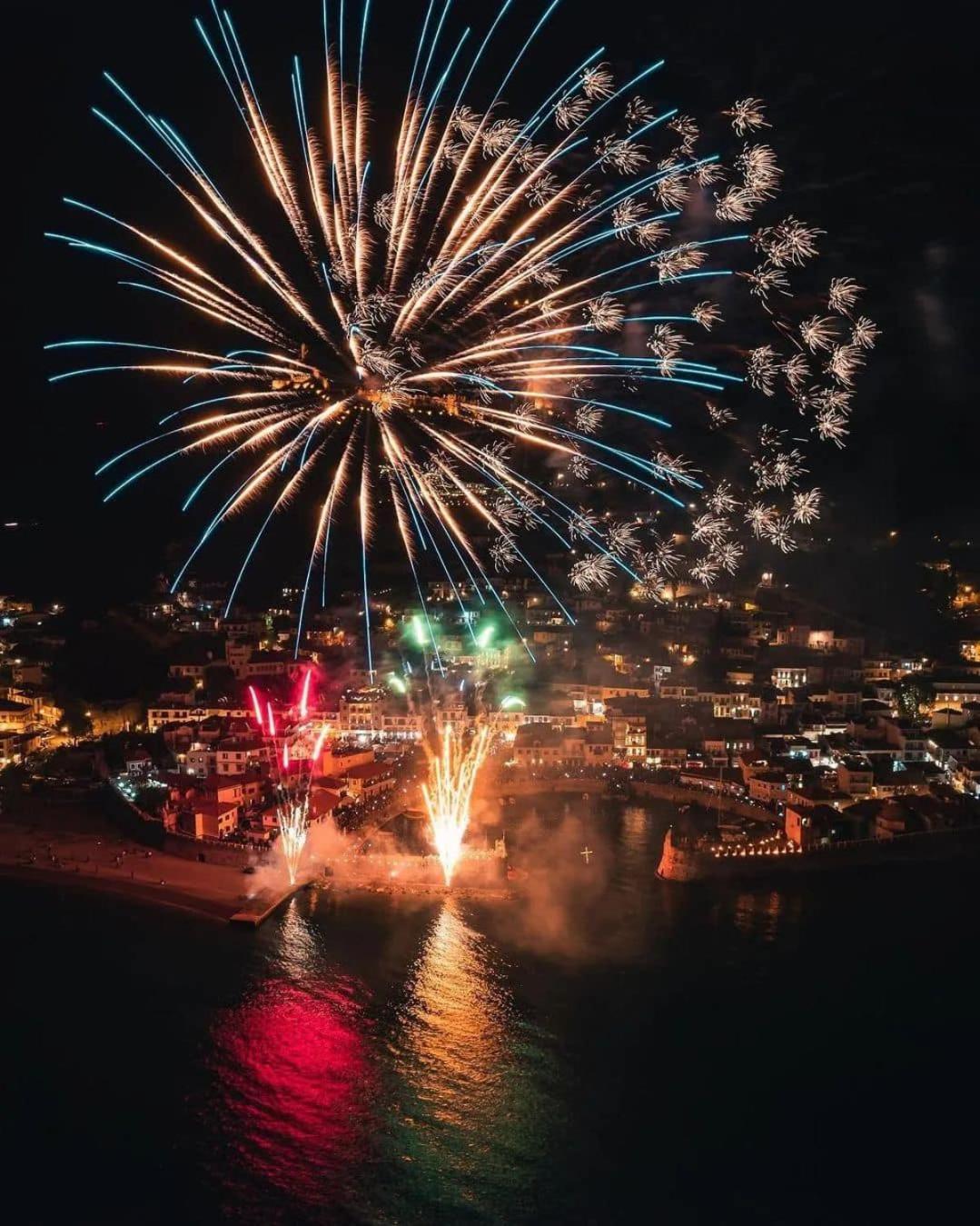 Nafpaktos Studio In Port Ιι Eksteriør billede