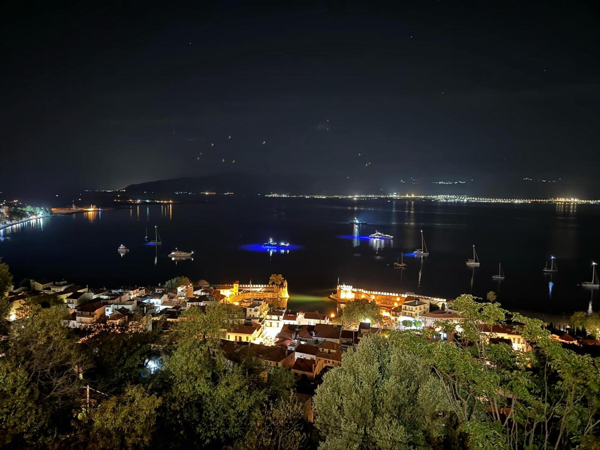 Nafpaktos Studio In Port Ιι Eksteriør billede